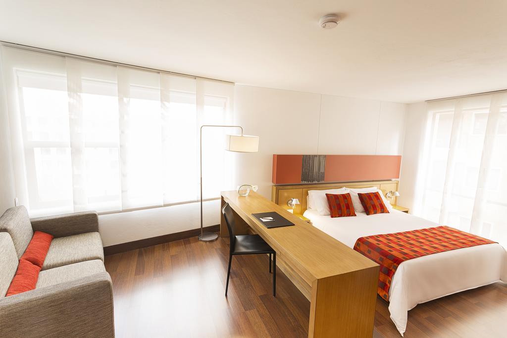 Hotel Bh La Quinta 보고타 외부 사진