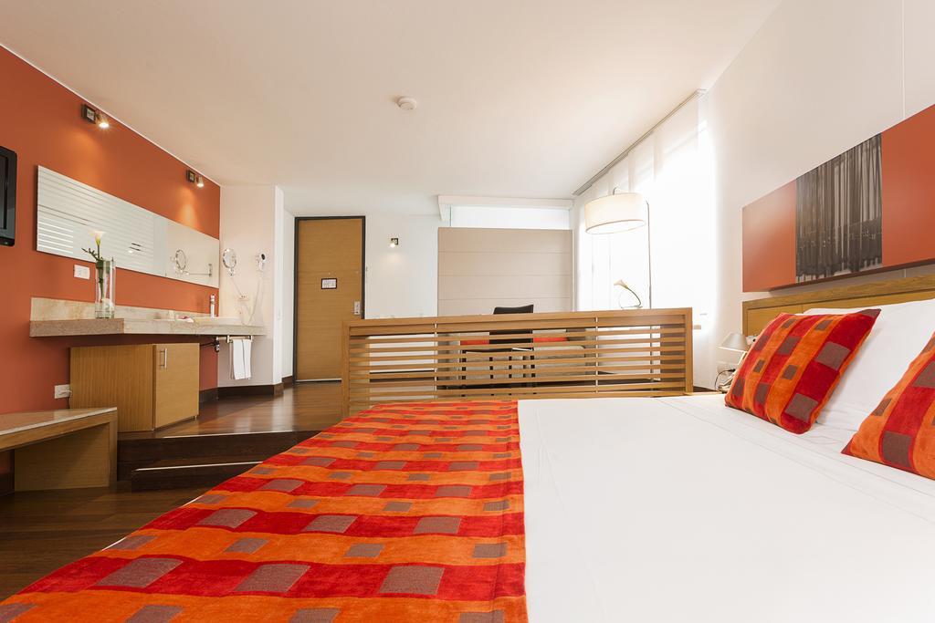 Hotel Bh La Quinta 보고타 외부 사진